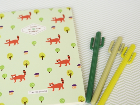 stylo-cactus-vert-fonce-lapetitepepicerie